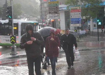 Bursa için sağanak uyarısı! Sıcaklıklar düşecek