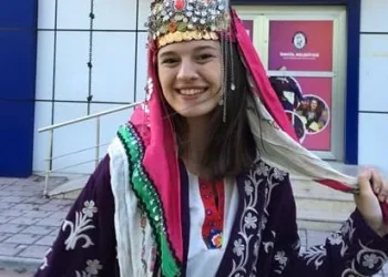 İnegöl Belediyesi halk dansları öğrencisinden gururlandıran başarı