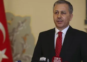 İstanbul Valisi yeni mesai düzenlemesini açıkladı