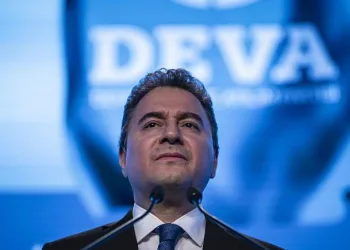 Ali Babacan’dan HDP’ye telefon