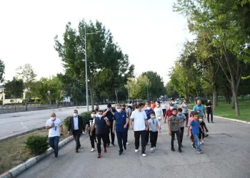 İnegöl’de emisyona karşı yürüyüş etkinliği başladı