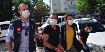 Büşra hemşireye hakaret eden kişi adliyeye sevkedildi