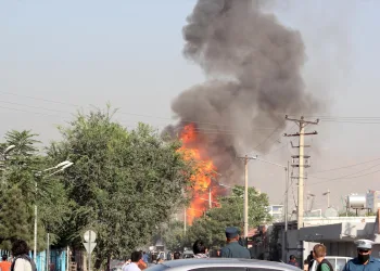 Afganistan’da Cumhurbaşkanı Yardımcısı’nın konvoyuna bombalı saldırı! 10 ölü