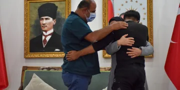 Diyarbakır’da bir aile daha evladına kavuştu