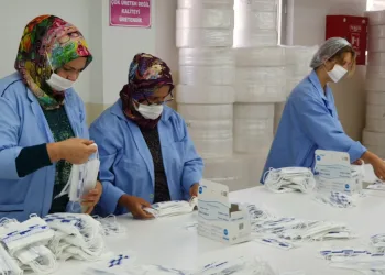 Bursa’dan 20 ülkeye aylık 45 milyon maske ihracatı