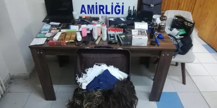 Bursa’da hırsızlık şüphelisi 3 kişi yakalandı