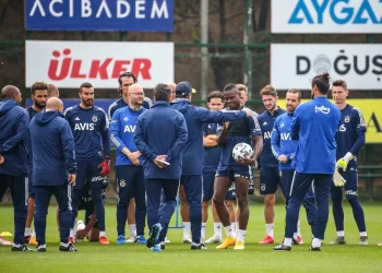 Fenerbahçe, Galatasaray derbisinin hazırlıklarını sürdürdü