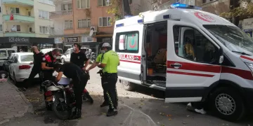İnegöl’de otomobille çarpışan motosikletin sürücüsü yaralandı