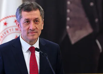 Öğrencilere 3 hafta ücretsiz maske desteği verilecek