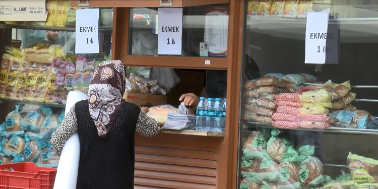 İstanbul’da halk ekmeğe yüzde 33 zam yapıldı