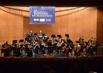 Bursa Bölge Devlet Senfoni Orkestrası sezonu piyanist Gülsin Onay’la açacak