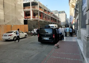 Karaköy’de Amerikalı gazeteci ölü bulundu