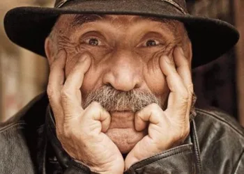 Özgün yapımların usta oyuncusu Tuncel Kurtiz kimdir?