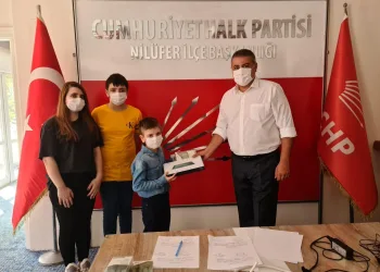 CHP Nilüfer’den online eğitime destek kampanyası