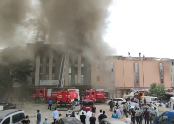 Bursa’da mobilya fabrikasında çıkan yangın söndürüldü