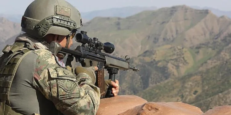 Hakkari’de 3 terörist etkisiz hale getirildi