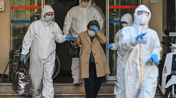Türkiye’de son 24 saatte 1612 yeni vaka 53 ölü