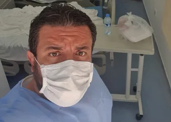 Covid-19’dan ağırlaşan milletvekili Türkiye’ye getirildi