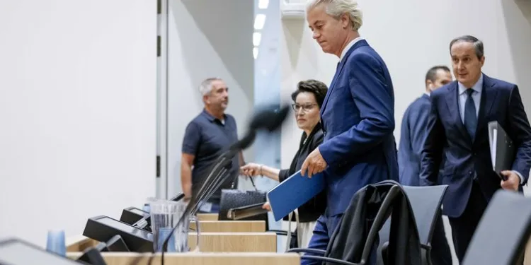 Hollanda’da aşırı sağcı lider Geert Wilders, azınlık gruba hakaretten suçlu bulundu
