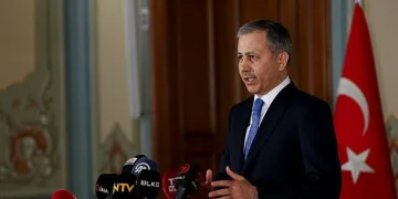 İstanbul Valisi Ali Yerlikaya, OSB temsilcileriyle mesai düzenlemesini görüştü
