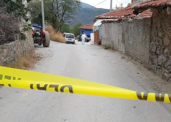 Bursa’da abla cinayeti! Ailesini darbeden kardeşini öldürdü