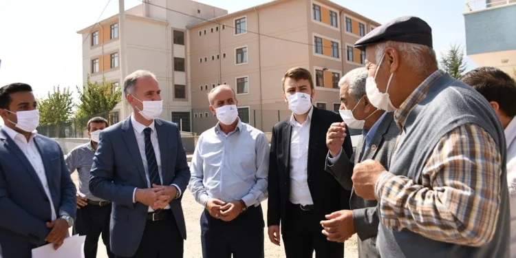 “Her mahallemizde güzel güzel alanlar oluşturacağız”
