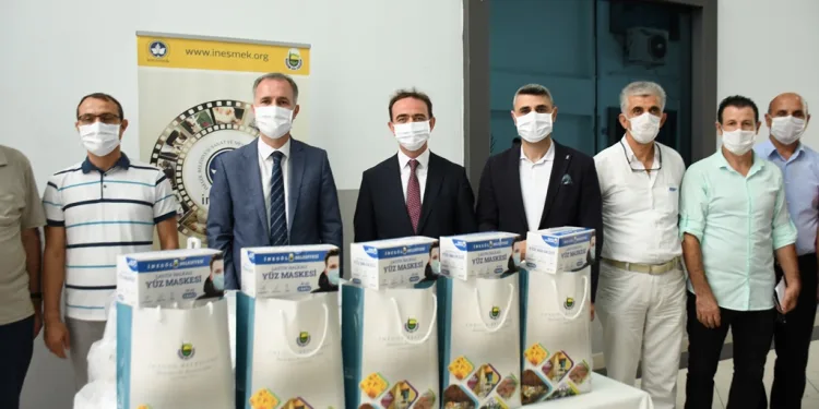 Eğitime başlayacak öğrencilerin maskeleri İnegöl’den
