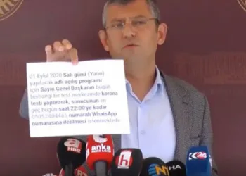 CHP’li Özel Cumhurbaşkanlığı’ndan gelen davetiyeyi yırttı!