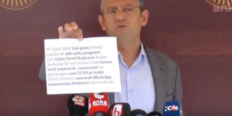 CHP’li Özel Cumhurbaşkanlığı’ndan gelen davetiyeyi yırttı!