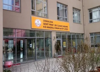Aynı şehirde bir gün arayla iki farklı okulda virüs paniği