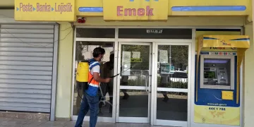 Osmangazi’de virüse karşı kamu binaları dezenfekte ediliyor