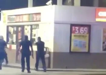 ABD’nin tartışılan polisi idari izine çıkarıldı
