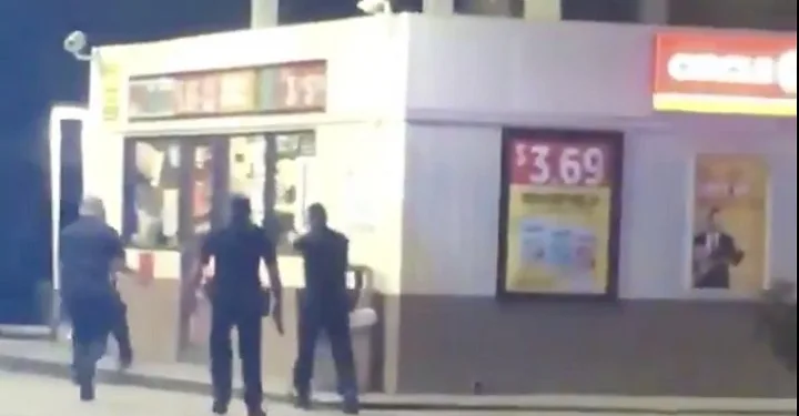 ABD’nin tartışılan polisi idari izine çıkarıldı