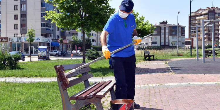 Park ve bahçelerde tedbir üst düzeyde