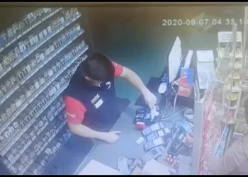 Bursa’da hırsızları kullandıkları kredi kartı ele verdi