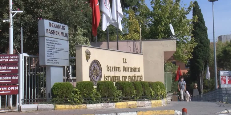 Sağlık çalışanına ‘maske’ dayağı! Ameliyata alındı