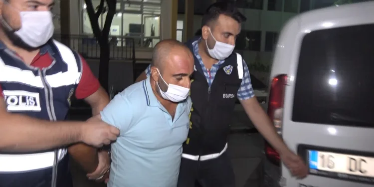 Bursa’da eşini 9 yerinden bıçaklayan koca tutuklandı