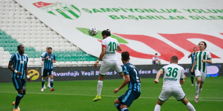Bursaspor sahadan 3-1’lik mağlubiyetle ayrıldı
