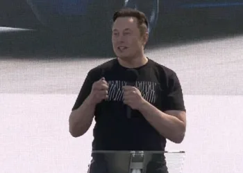 Tesla enerji kapasitesini 5 kata çıkaran yeni pillerin üretildiğini duyurdu
