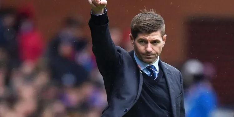 Steven Gerrard: Galatasaray çok büyük bir takım, favori onlar