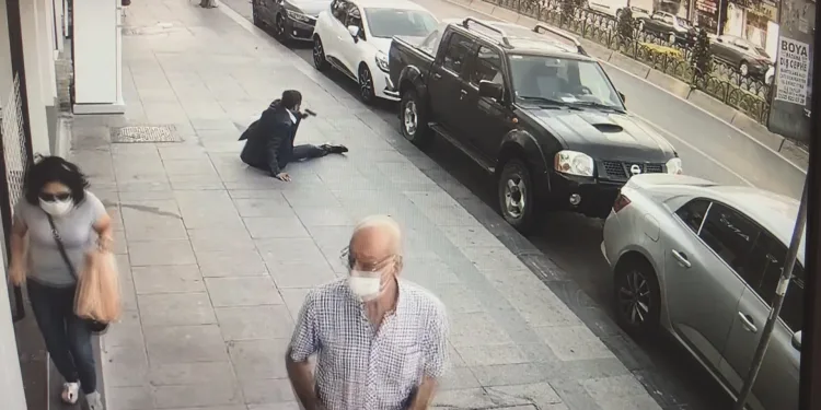 İstanbul’da sokak ortasında dehşet anları