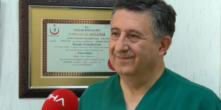 Prof. Dr. Necmettin Ünal aşı çalışmalarına gönüllü denek oldu