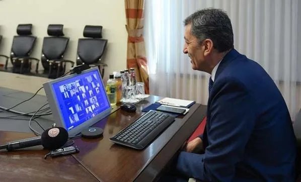 Bakan Selçuk’tan yüz yüze eğitim toplantısı