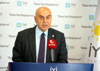 İYİ Parti’li Paçacı: Vatandaş enflasyonun doğru olmadığını TÜİK’ten daha iyi biliyor