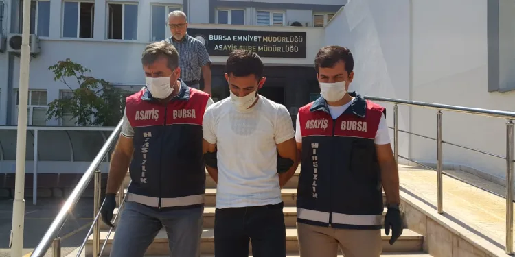 Bursa’da firari hükümlü, 200 bin liralık hırsızlık yapınca yakalandı