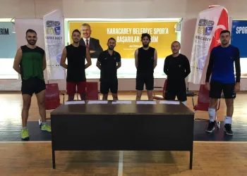 Karacabey Belediyespor voleybolda da iddialı