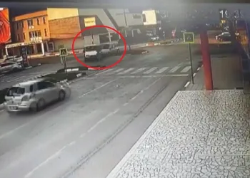 Bursa’da düğün konvoyunda kaza