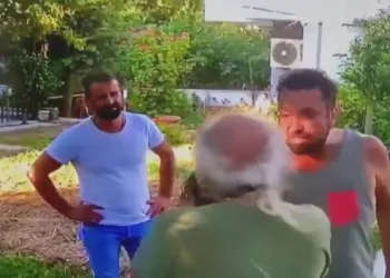 Halil Sezai yaşlı adamı dövdü!
