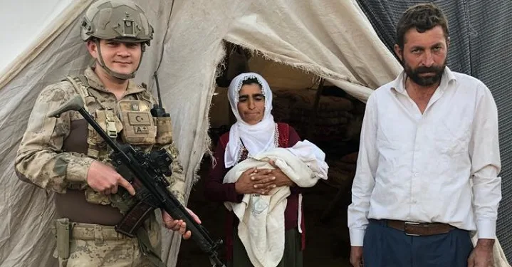 Jandarma, hamile kadına doğum yaptırdı