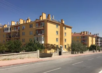 Kadınlar ‘altın günü’ yaptı, site karantinaya alındı